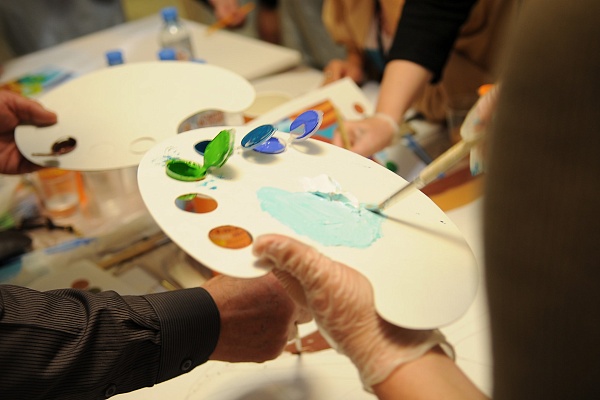 Художественные практики - корпоративная картина маслом